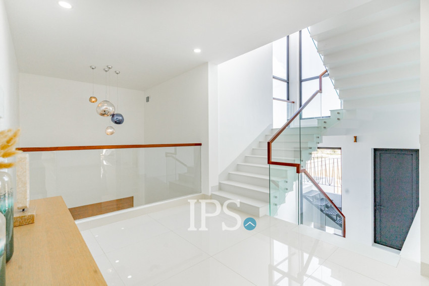 4 Bedroom Villa For Sale - Vong Residence, Tien, Phnom Penh