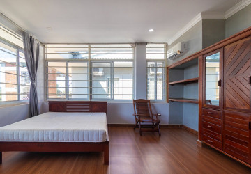 2 Bedroom Apartment For Rent - Slor Kram, Siem Reap thumbnail