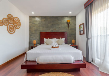 10 Bedroom Hotel For Rent - Svay Dangkum, Siem Reap thumbnail