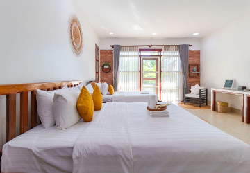 10 Bedroom Hotel For Rent - Svay Dangkum, Siem Reap thumbnail