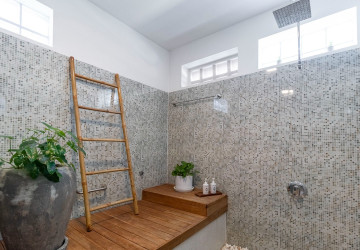 10 Bedroom Hotel For Rent - Svay Dangkum, Siem Reap thumbnail