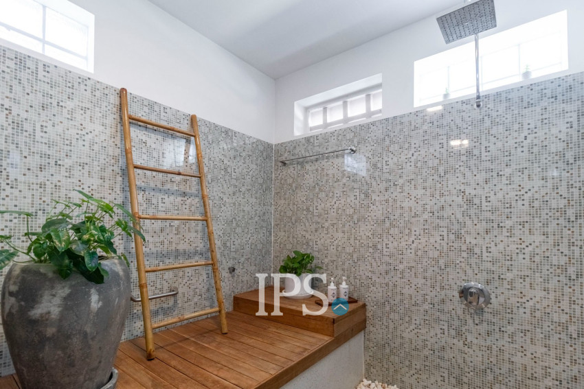 10 Bedroom Hotel For Rent - Svay Dangkum, Siem Reap