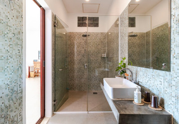 10 Bedroom Hotel For Rent - Svay Dangkum, Siem Reap thumbnail