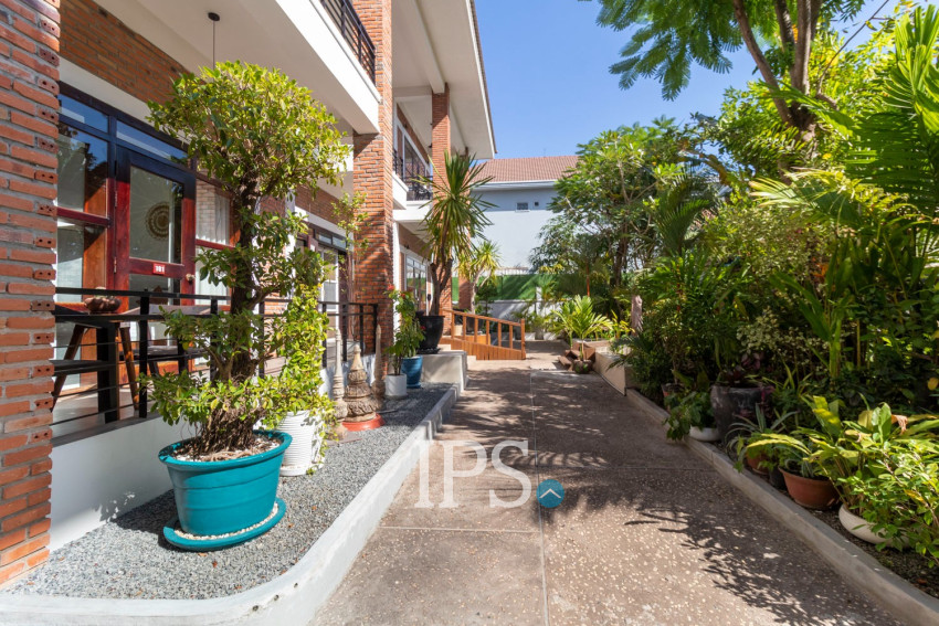 10 Bedroom Hotel For Rent - Svay Dangkum, Siem Reap