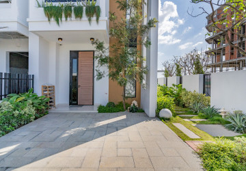 4 Bedroom Villa For Sale - Vong Residence, Tien, Phnom Penh thumbnail