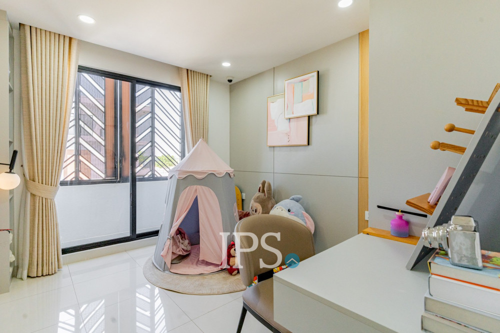 4 Bedroom Villa For Sale - Vong Residence, Tien, Phnom Penh - Image 10