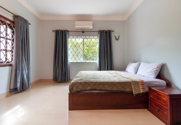 2 Bedroom Apartment For Rent - Wat Bo, Siem Reap thumbnail