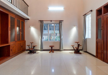 4 Bedroom House For Rent - Slor Kram, Siem Reap thumbnail