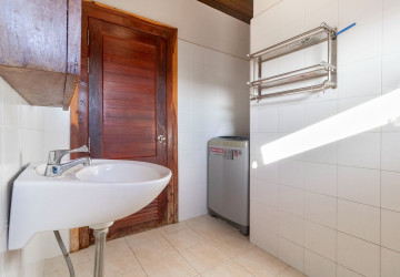 1 Bedroom Apartment For Rent - Slor Kram, Siem Reap thumbnail