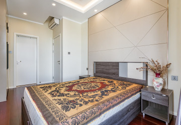 2 Bedroom Condo For Rent - One Park, Srah Chork, Phnom Penh thumbnail