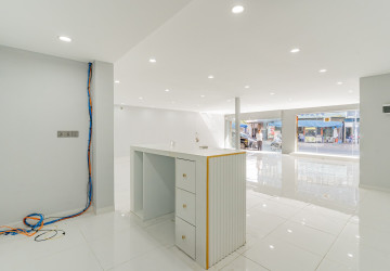 172.50 Sqm Retail Space For Rent - Tonle Bassac, PhnomPenh thumbnail