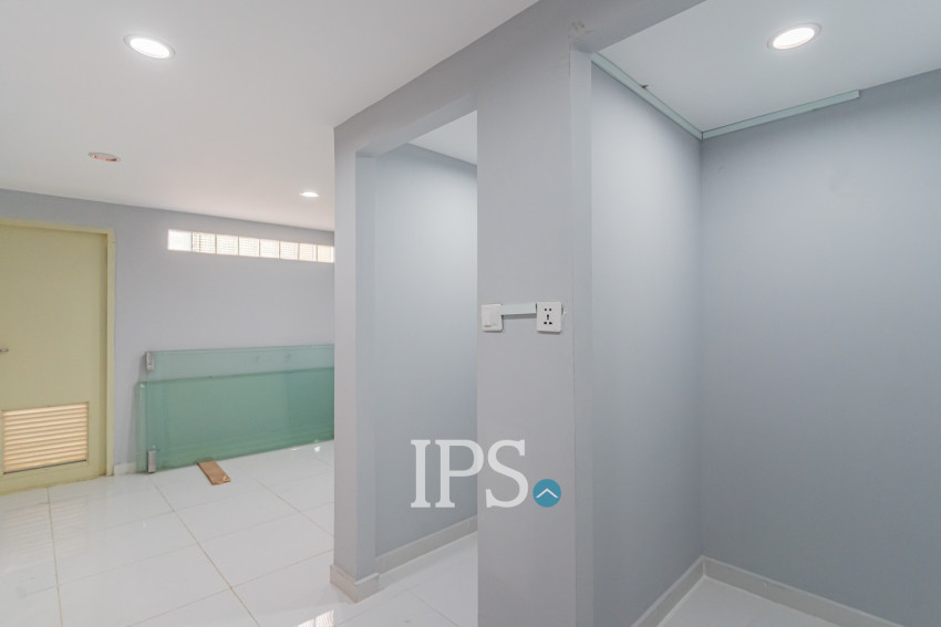 172.50 Sqm Retail Space For Rent - Tonle Bassac, PhnomPenh