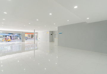 172.50 Sqm Retail Space For Rent - Tonle Bassac, PhnomPenh thumbnail