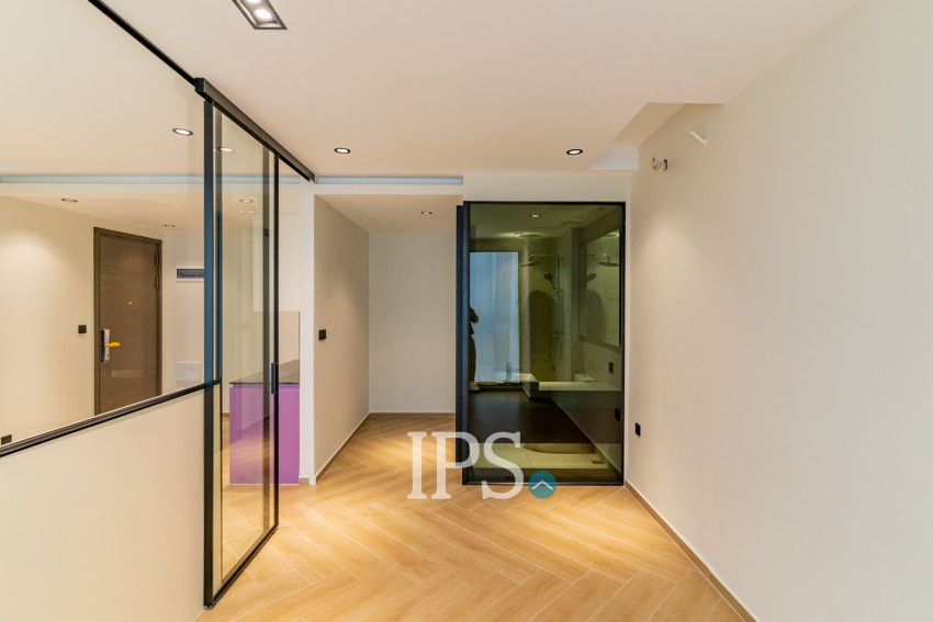 26th Floor 1 Bedroom Condo Type C1 Resale - Time Square 306, BKK1, Phnom Penh