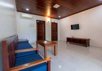 3 Bedroom Apartment For Rent - Slor Kram, Siem Reap thumbnail