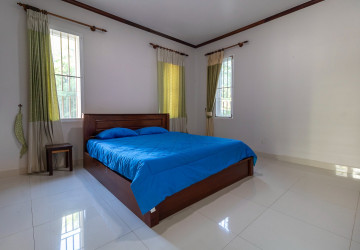 3 Bedroom Apartment For Rent - Slor Kram, Siem Reap thumbnail