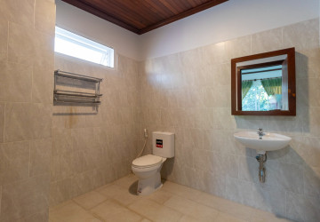 3 Bedroom Apartment For Rent - Slor Kram, Siem Reap thumbnail