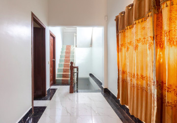 4 Bedroom House For Rent - Slor Kram, Siem Reap thumbnail