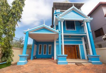 4 Bedroom House For Rent - Slor Kram, Siem Reap thumbnail