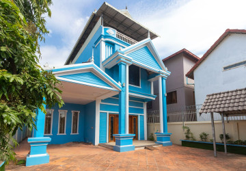 4 Bedroom House For Rent - Slor Kram, Siem Reap thumbnail