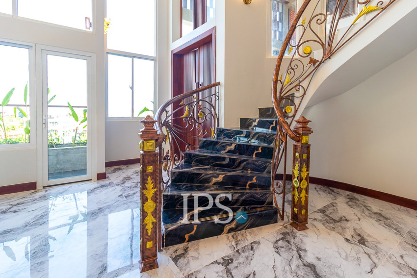 3 Bedroom Penthouse For Rent - Sala Kamreuk, Siem Reap