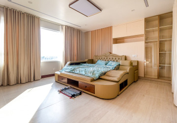 3 Bedroom Penthouse For Rent - Sala Kamreuk, Siem Reap thumbnail