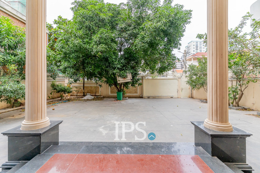9 Bedroom Commercial Villa For Rent - BKK1, Phnom Penh