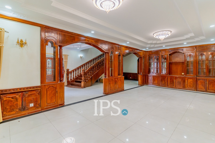 9 Bedroom Commercial Villa For Rent - BKK1, Phnom Penh