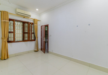 9 Bedroom Commercial Villa For Rent - BKK1, Phnom Penh thumbnail