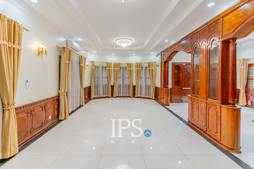 9 Bedroom Commercial Villa For Rent - BKK1, Phnom Penh