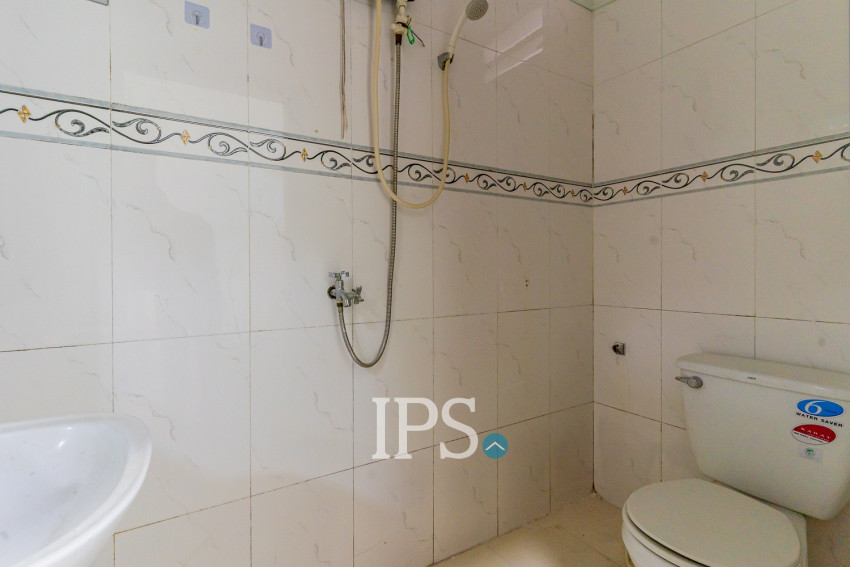 9 Bedroom Commercial Villa For Rent - BKK1, Phnom Penh