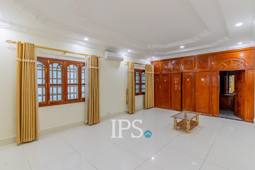 9 Bedroom Commercial Villa For Rent - BKK1, Phnom Penh