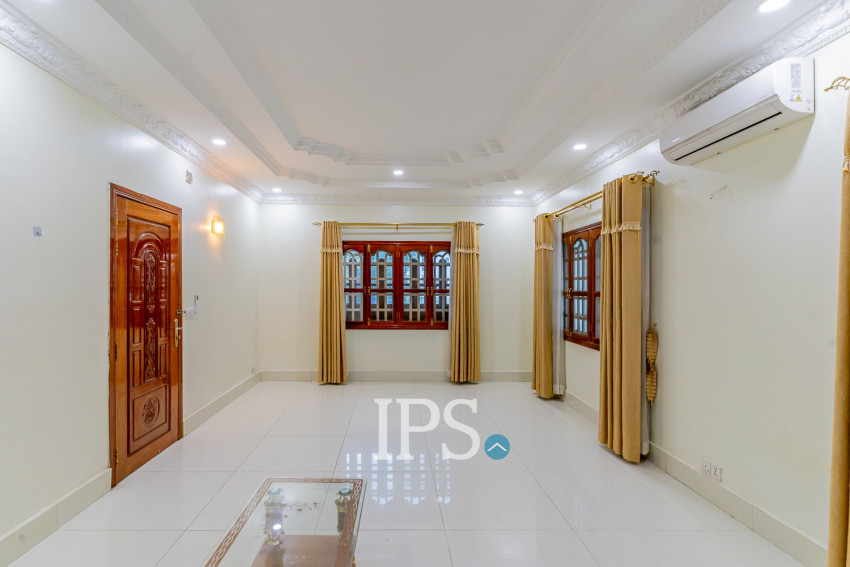 9 Bedroom Commercial Villa For Rent - BKK1, Phnom Penh