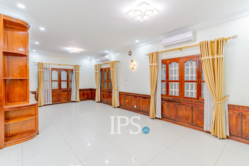 9 Bedroom Commercial Villa For Rent - BKK1, Phnom Penh