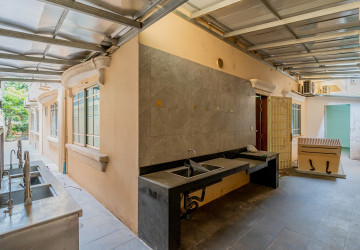 9 Bedroom Commercial Villa For Rent - BKK1, Phnom Penh thumbnail