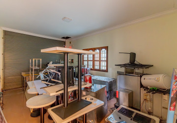 9 Bedroom Commercial Villa For Rent - BKK1, Phnom Penh thumbnail