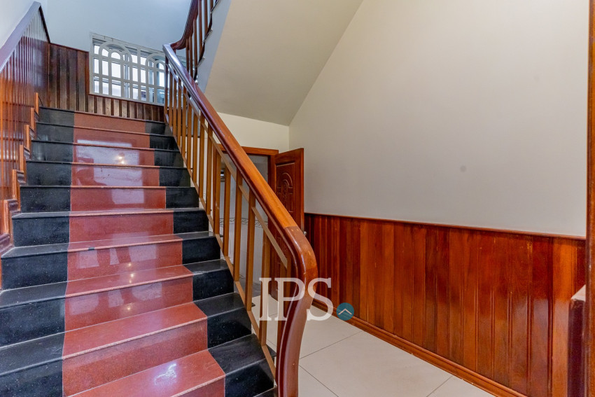9 Bedroom Commercial Villa For Rent - BKK1, Phnom Penh