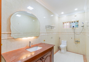 9 Bedroom Commercial Villa For Rent - BKK1, Phnom Penh thumbnail