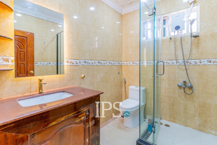 9 Bedroom Commercial Villa For Rent - BKK1, Phnom Penh