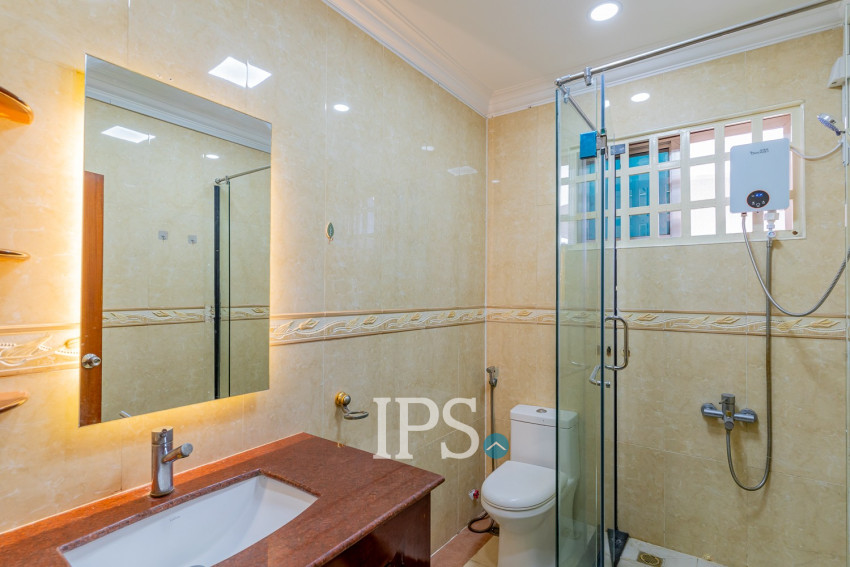 9 Bedroom Commercial Villa For Rent - BKK1, Phnom Penh