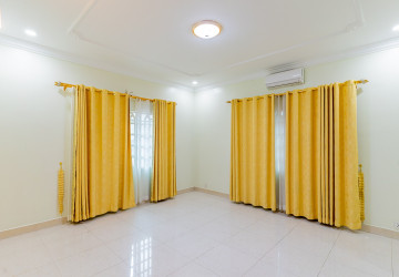 9 Bedroom Commercial Villa For Rent - BKK1, Phnom Penh thumbnail
