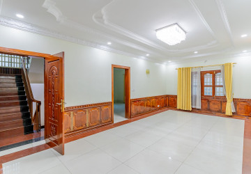 9 Bedroom Commercial Villa For Rent - BKK1, Phnom Penh thumbnail