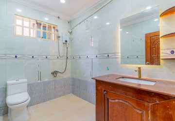 9 Bedroom Commercial Villa For Rent - BKK1, Phnom Penh thumbnail