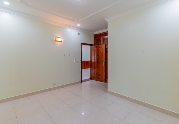 9 Bedroom Commercial Villa For Rent - BKK1, Phnom Penh thumbnail