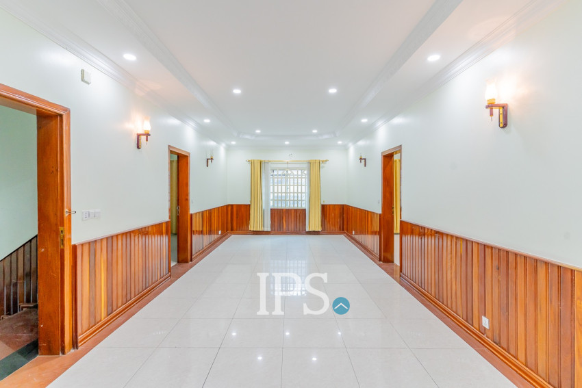 9 Bedroom Commercial Villa For Rent - BKK1, Phnom Penh