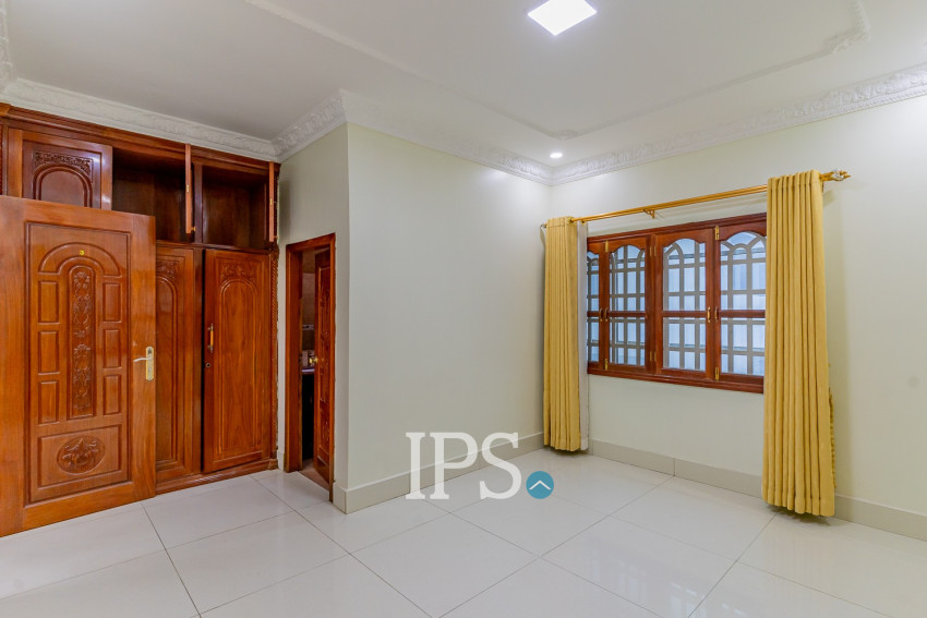 9 Bedroom Commercial Villa For Rent - BKK1, Phnom Penh
