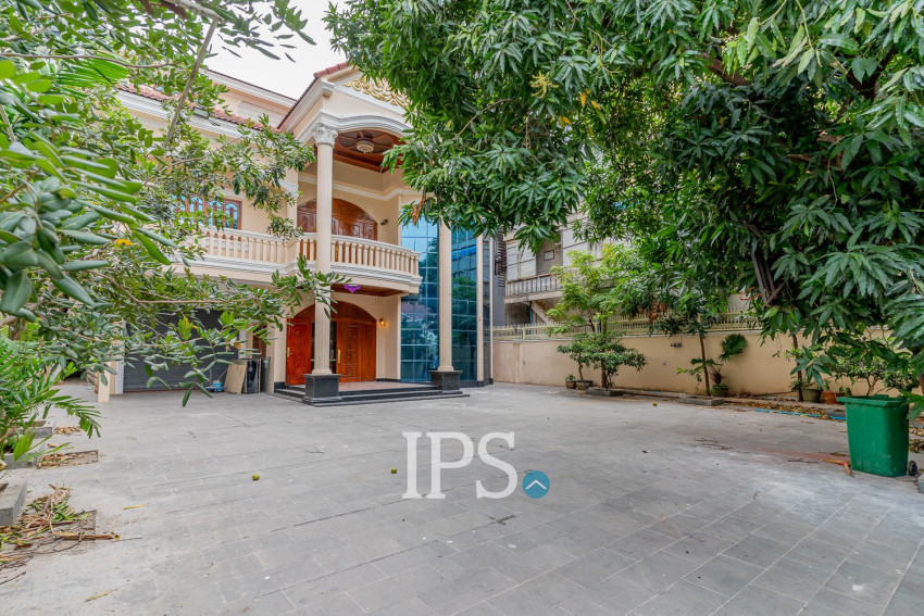 9 Bedroom Commercial Villa For Rent - BKK1, Phnom Penh