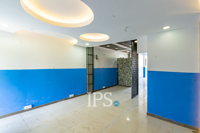 6 Bedroom Shophouse For Rent - Ta Khmau, Kandal Province