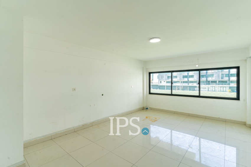 6 Bedroom Shophouse For Rent - Ta Khmau, Kandal Province