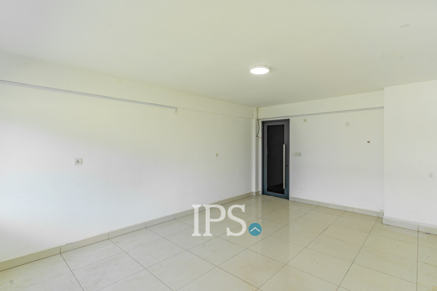 6 Bedroom Shophouse For Rent - Ta Khmau, Kandal Province